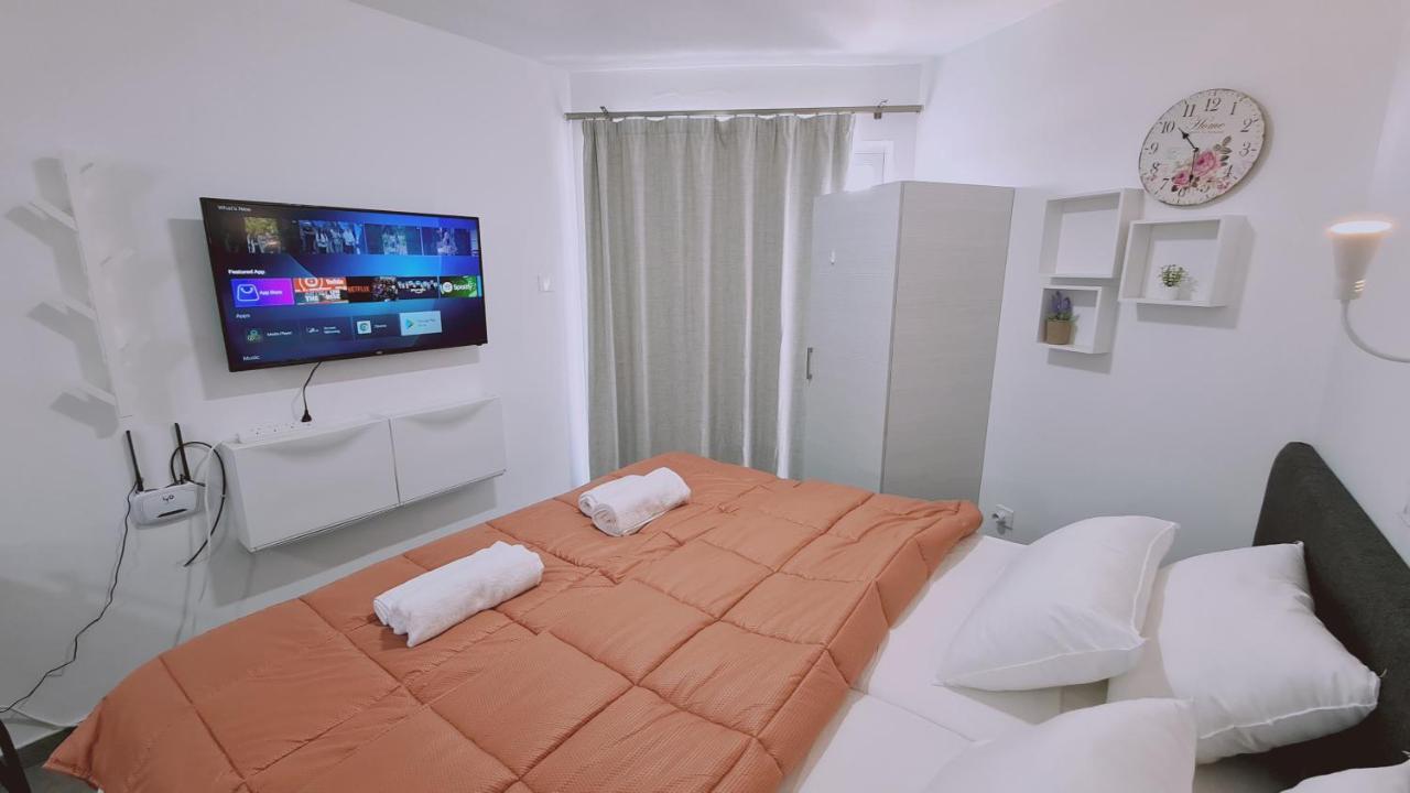 Stay Napa Living Studios 아이아 나파 외부 사진