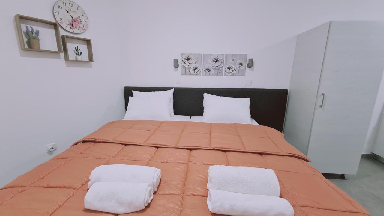 Stay Napa Living Studios 아이아 나파 외부 사진