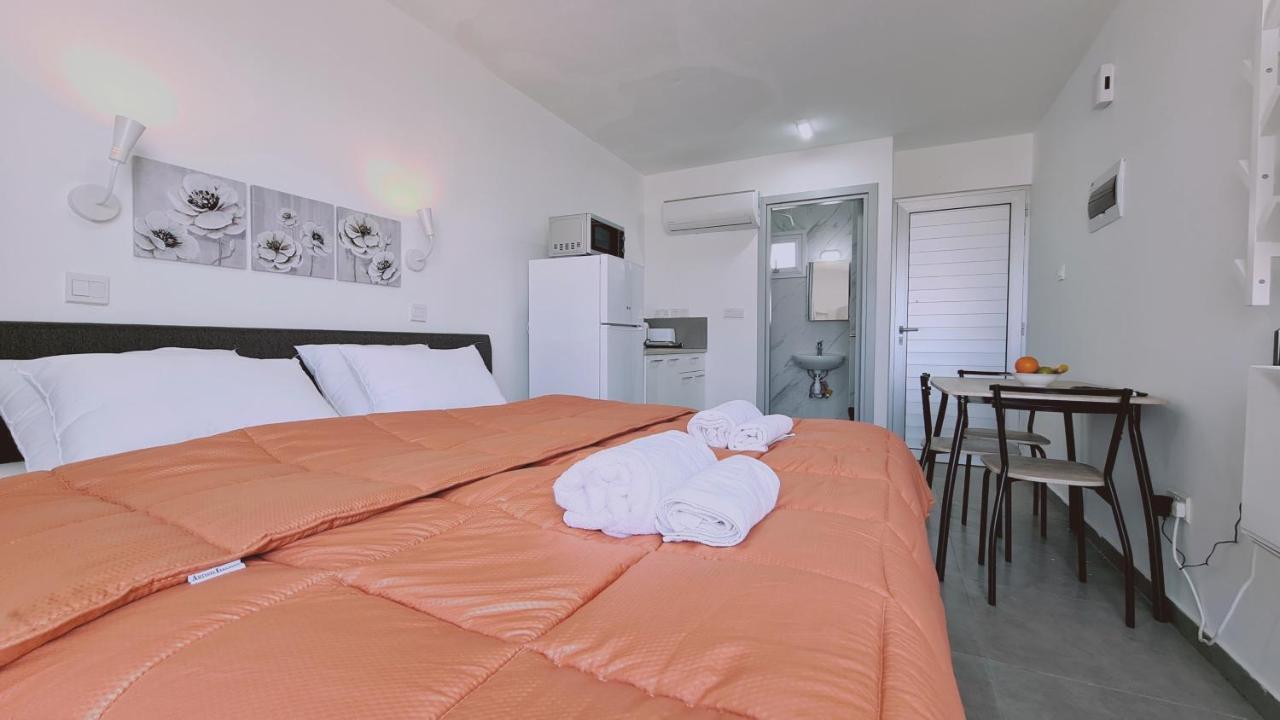 Stay Napa Living Studios 아이아 나파 외부 사진