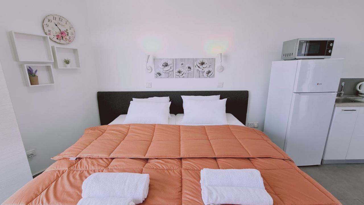 Stay Napa Living Studios 아이아 나파 외부 사진